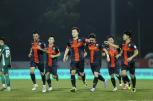 CLB Ninh Bình đứng trước nguy cơ không thăng hạng V-League vì tiêu chuẩn cấp phép