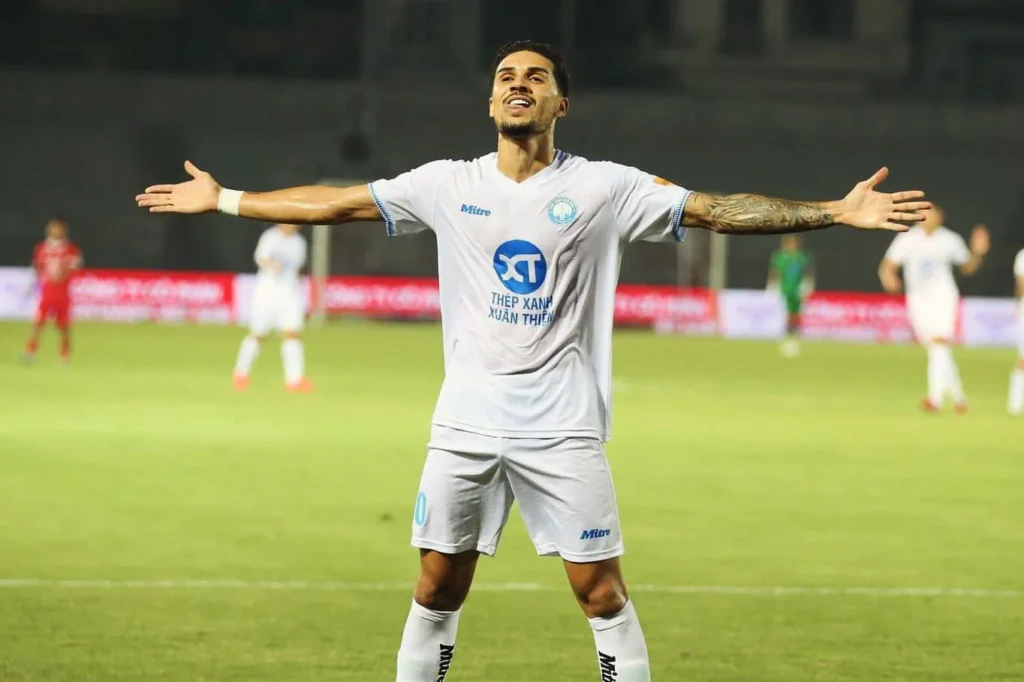 Hendrio quyết định gia nhập Hà Nội FC, bỏ qua Thái Lan